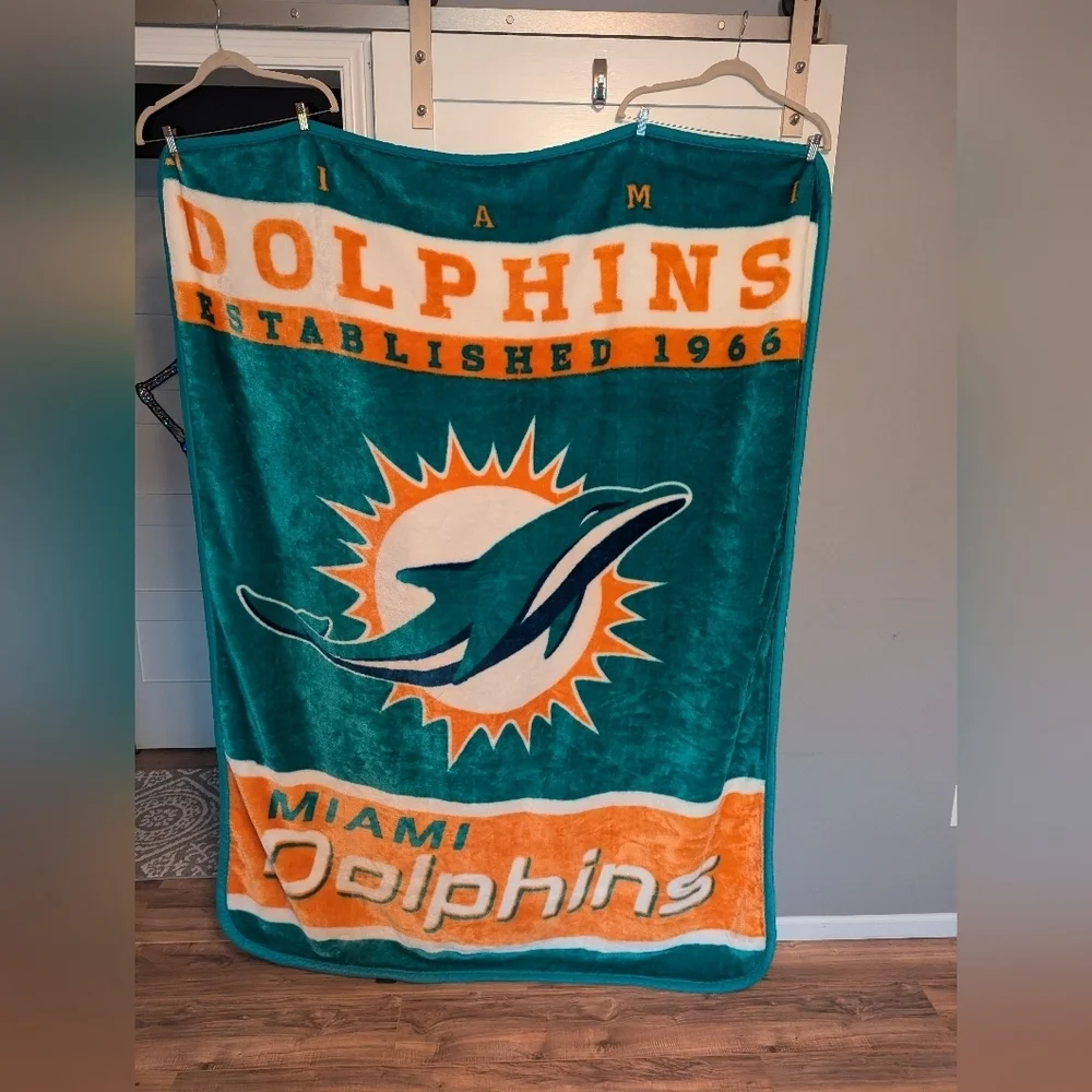 Vintage NFL Miami Dolphins Fleece blanket size 60